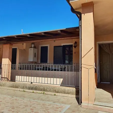 Casa Arcobaleno Apartment *